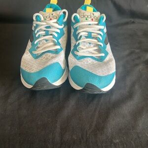 Diadora Blue and Yellow Athletic Sneakers